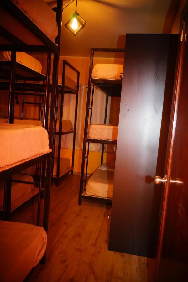 Happy Tree Hostel Peru Lima Buitenkant foto