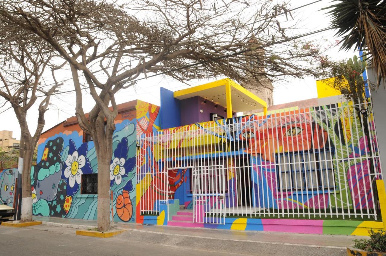 Happy Tree Hostel Peru Lima Buitenkant foto